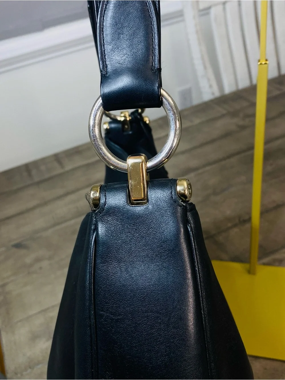 Coach Black Leather Hobo ShoulderCoach Black Leather Hobo Shoulder Handbag Purse